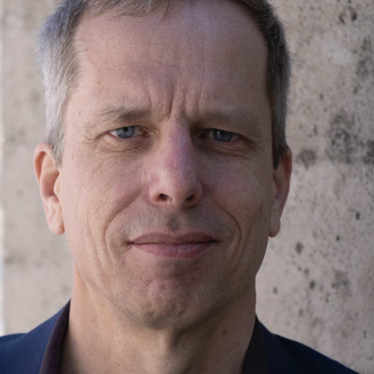 Robert André